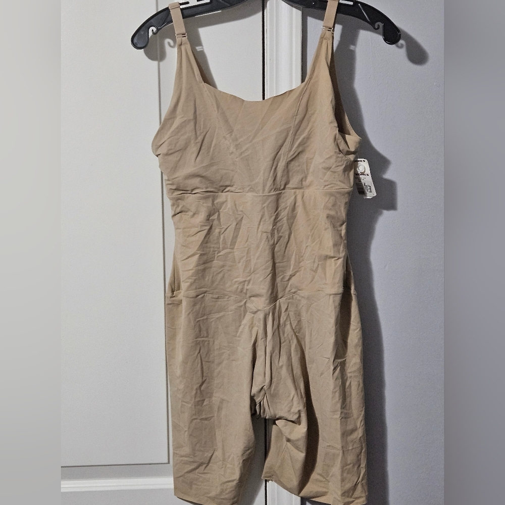 Maidenform shapewear